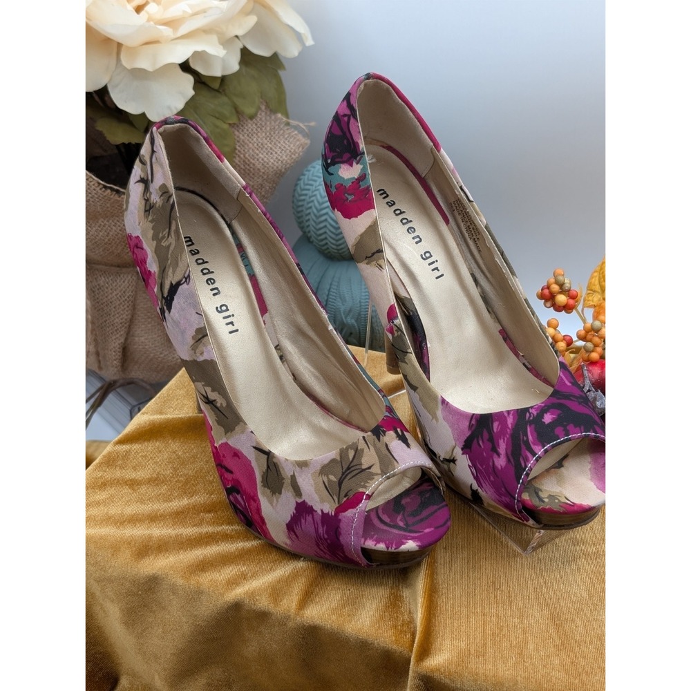 Madden Girl Oyzter Floral Fabric Peep Toe Platform Pumps High Heels Size 8